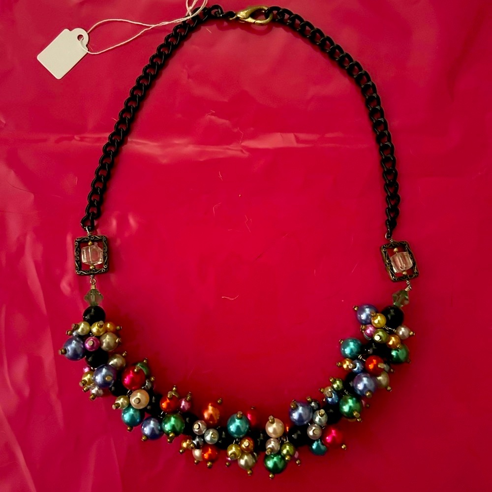 Multicolor Statement Necklace. 20”.